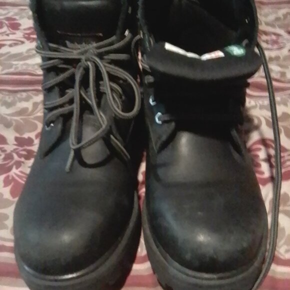 TimberLand women's boot - Picture 2 of 4